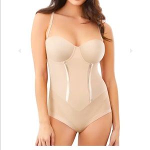 Maidenform Body Shaper With Built-In Bra & Anti-Static, beige, size 34DD, nwt